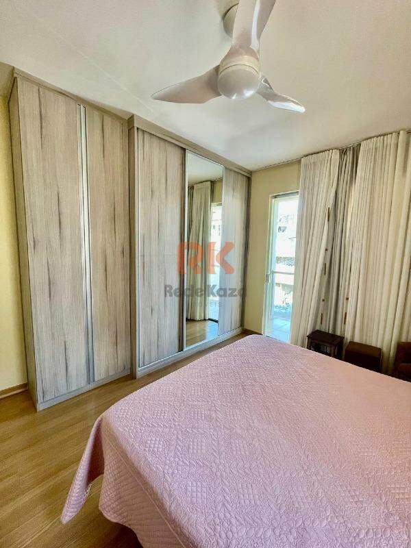 Casa geminada à venda no Cabral: 
