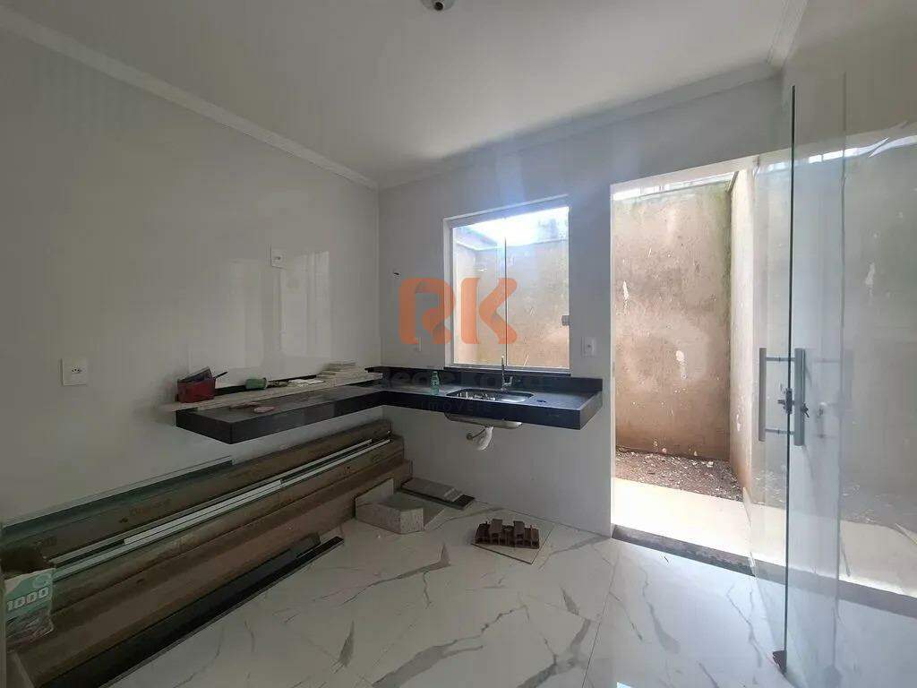 Casa à venda no Candelária: 
