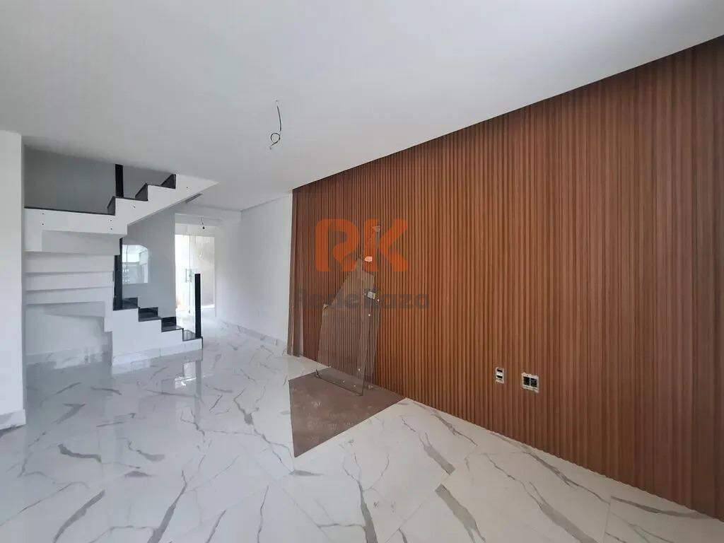 Casa à venda no Candelária: 