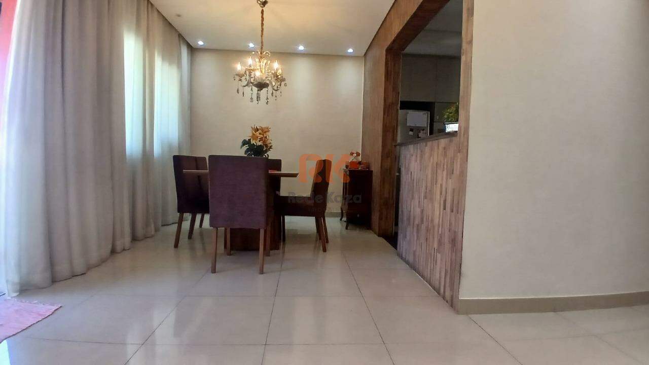 Casa à venda no Cândida Ferreira: 
