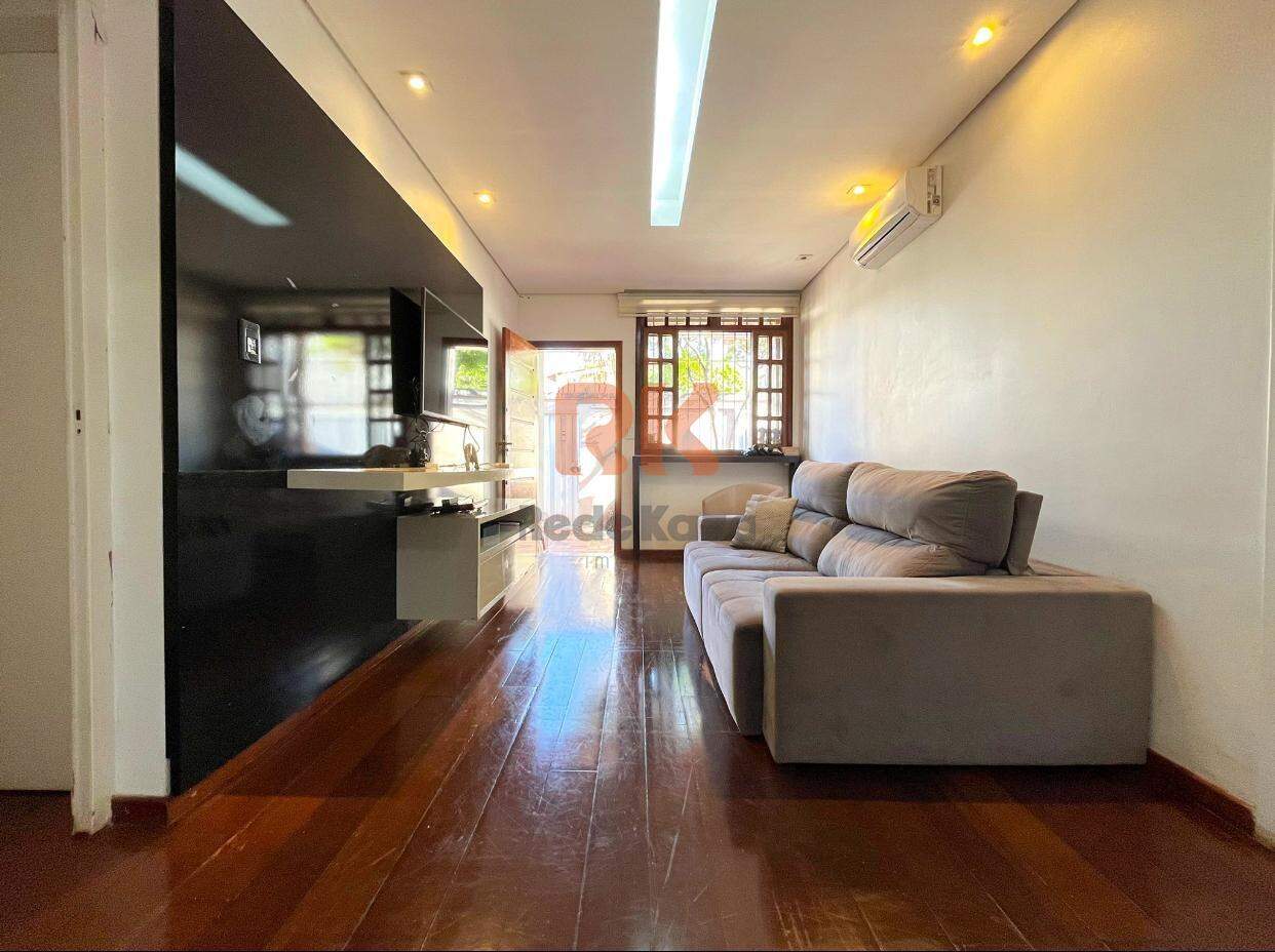 Casa geminada à venda no Paquetá: 