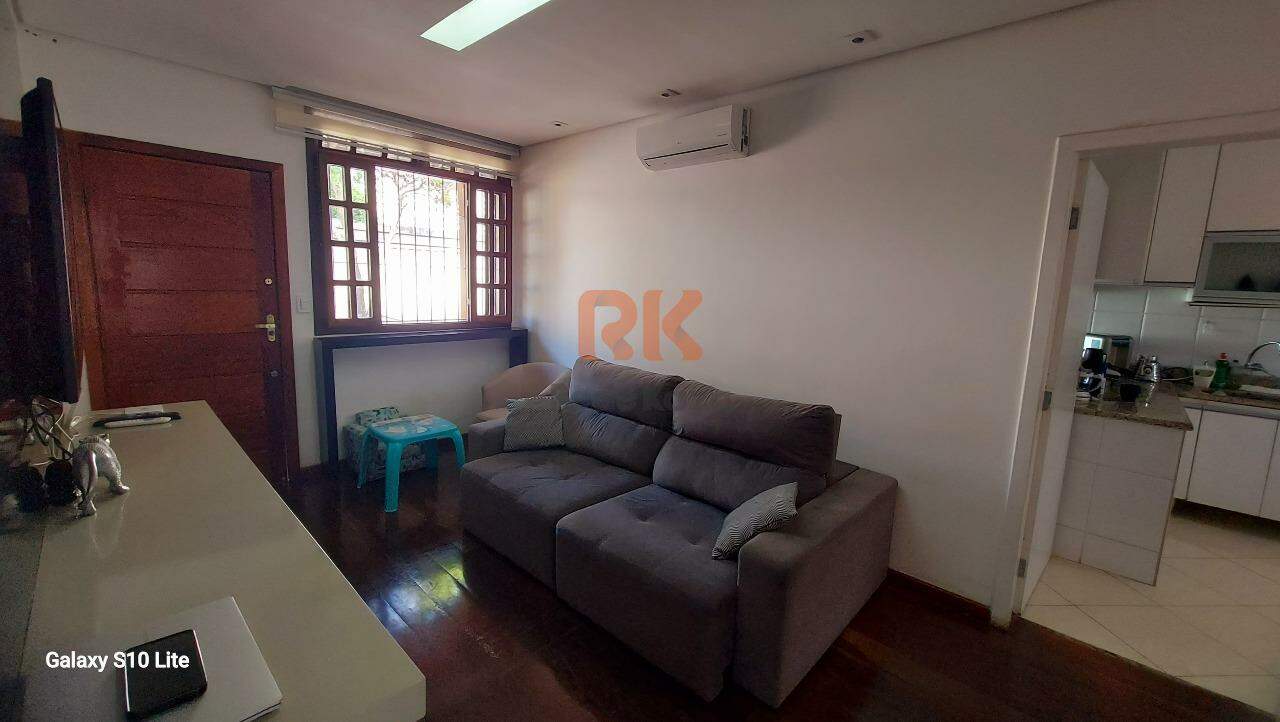 Casa geminada à venda no Paquetá: 
