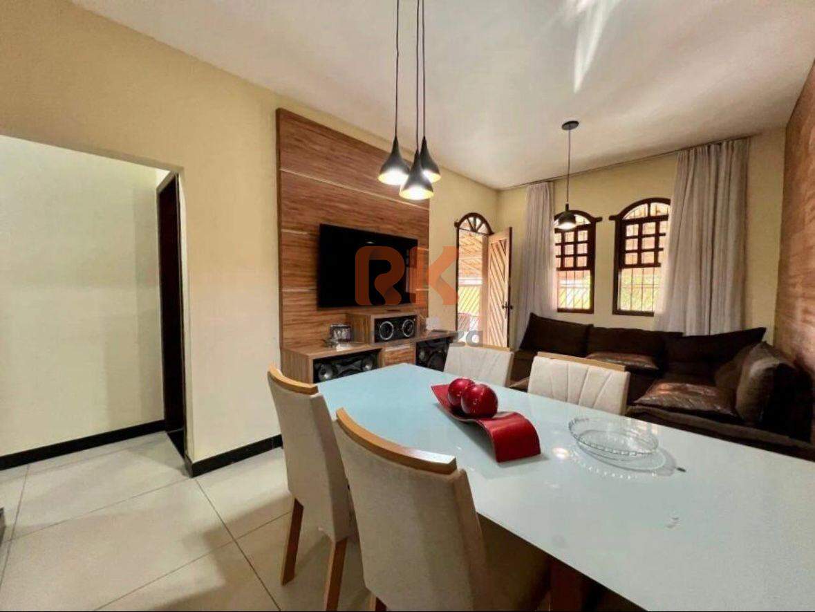 Casa à venda no Santa Amélia: 