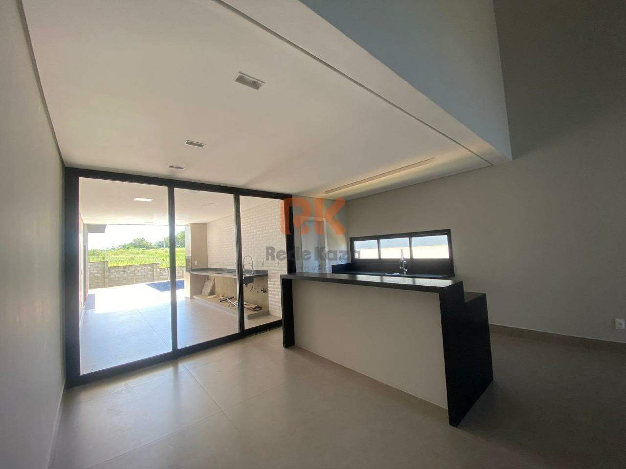 Casa em condomínio à venda no Gran Royalle: 