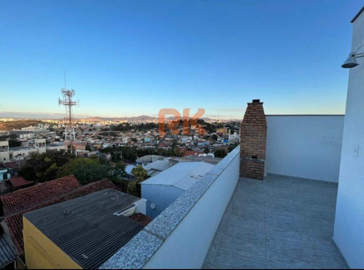 Cobertura à venda no Santa Rosa: 