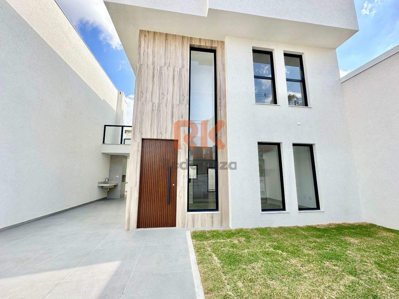 Casa à venda no Planalto: 