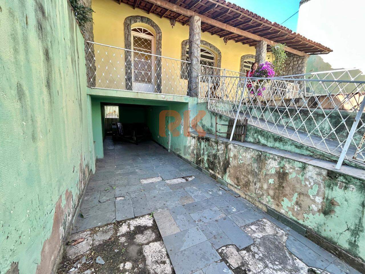 Casa à venda no Universitário: 