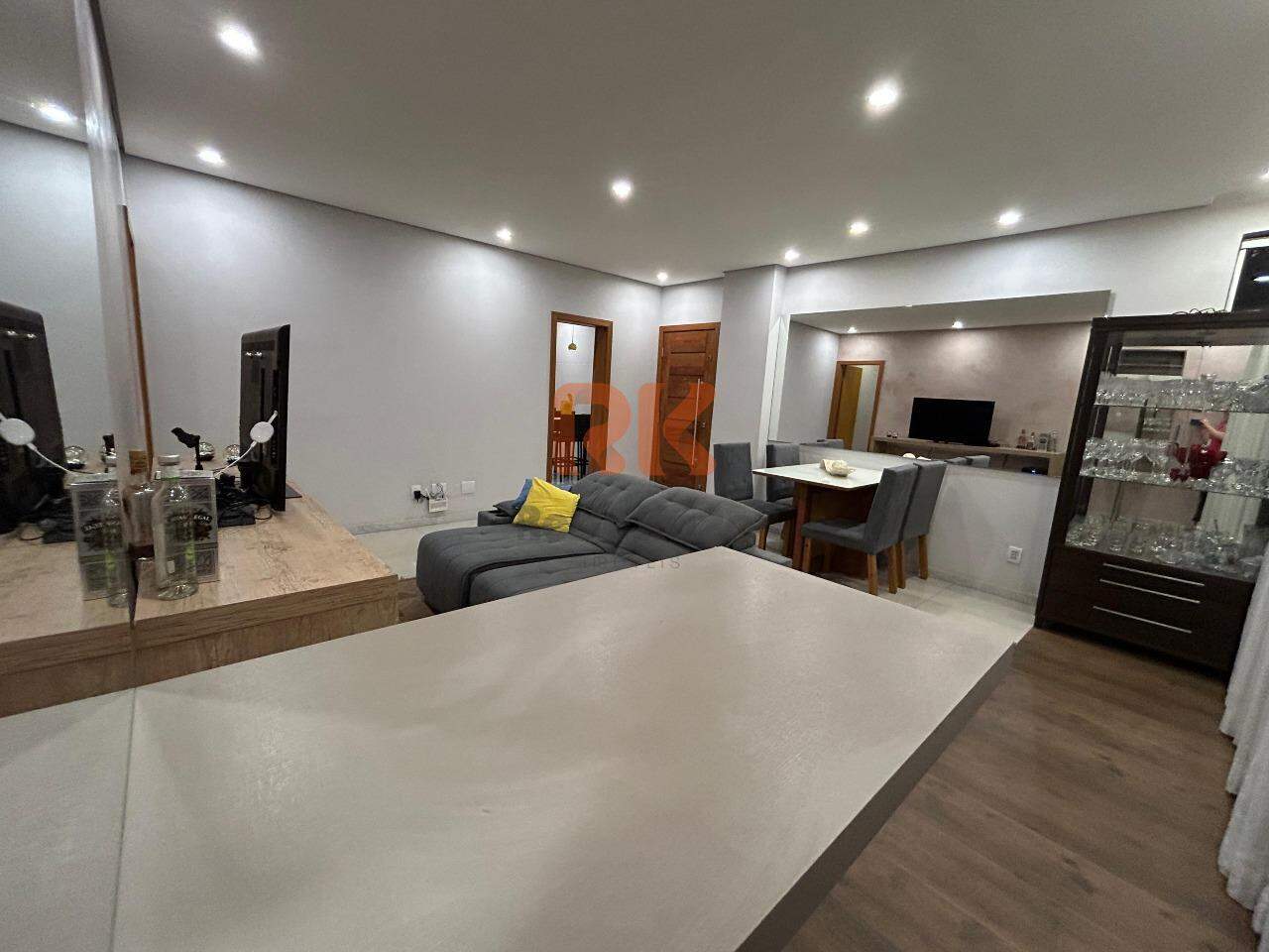 Apartamento à venda no Castelo: 