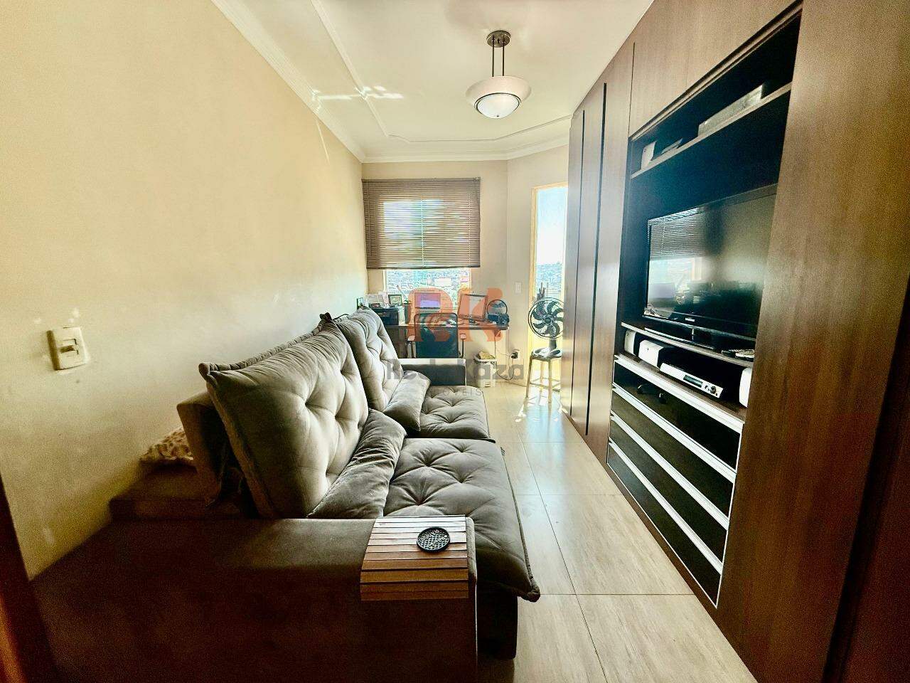 Casa geminada à venda no Eldorado: 