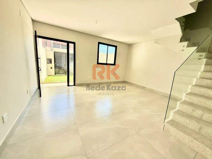 Casa à venda no Itapoã: 