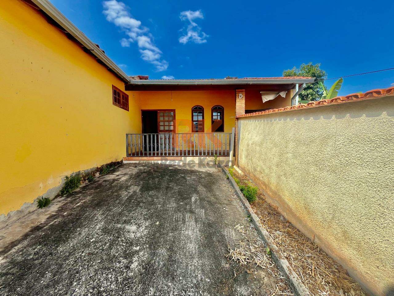 Casa à venda no Planalto: 