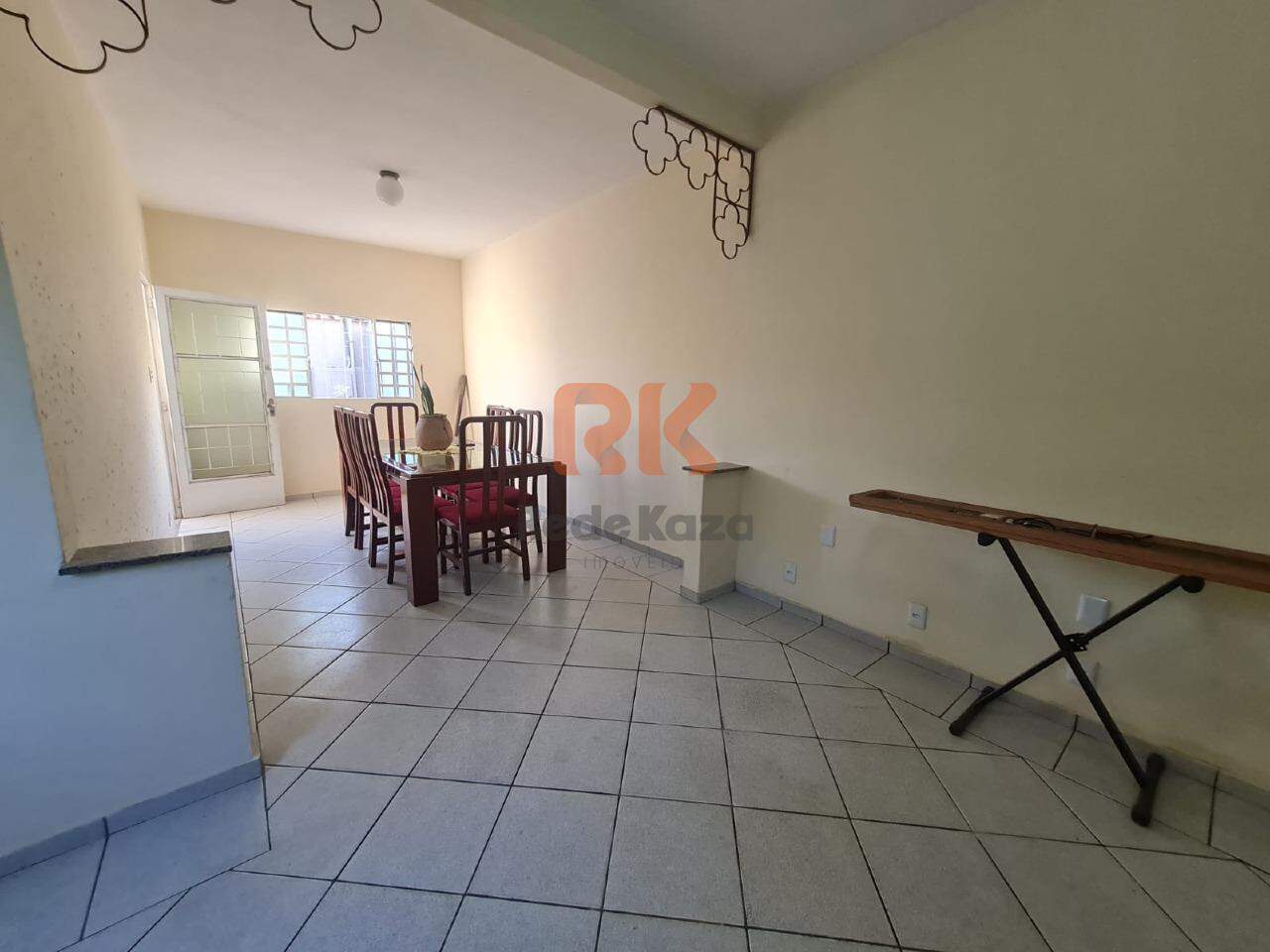 Casa geminada à venda no Santa Terezinha: 