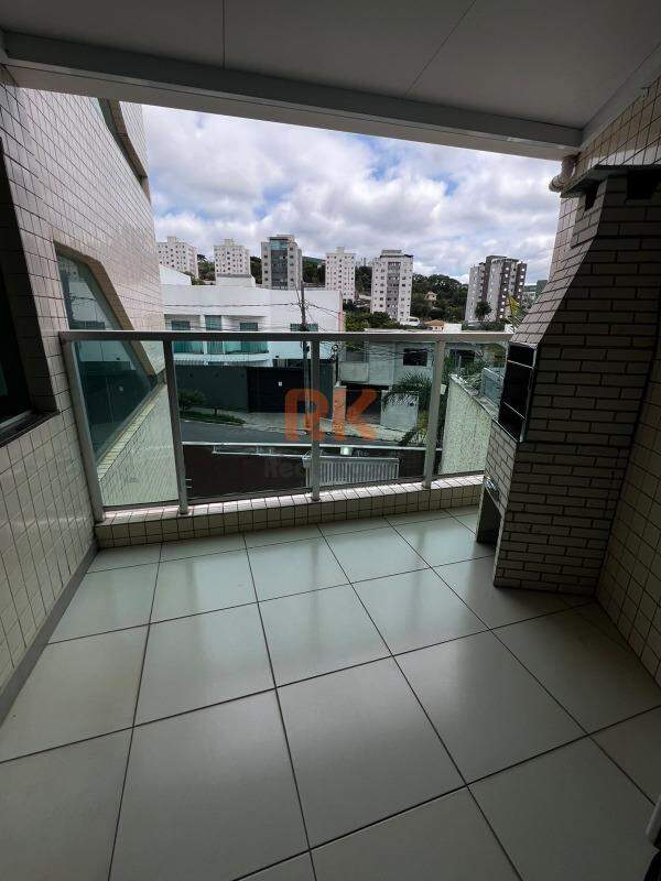 Apartamento para aluguel no Cabral: 