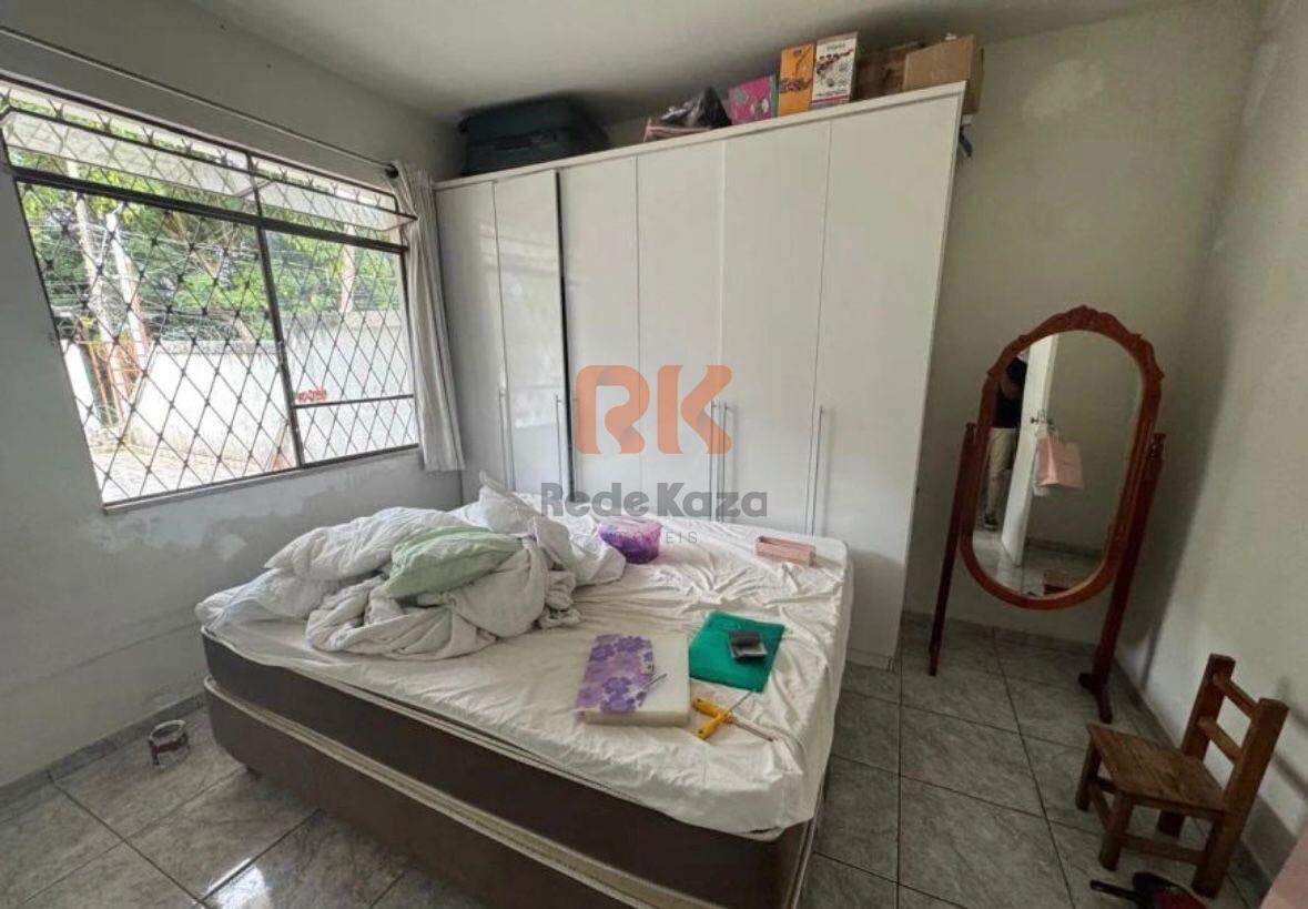 Casa à venda no Itapoã: 