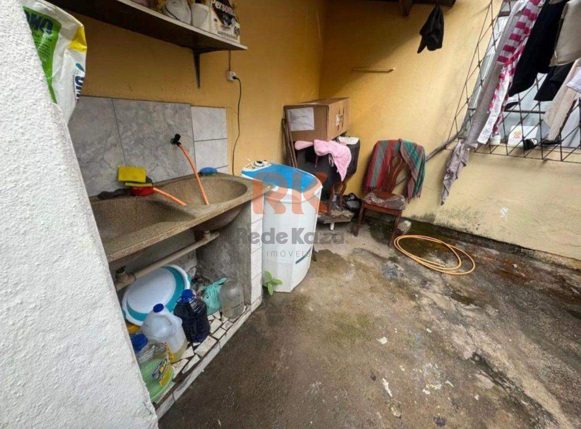 Casa à venda no Itapoã: 