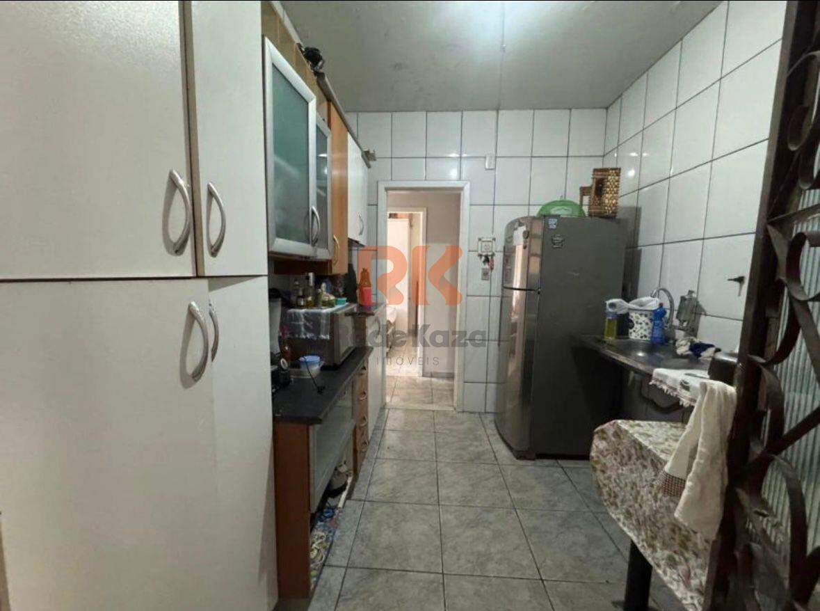 Casa à venda no Itapoã: 