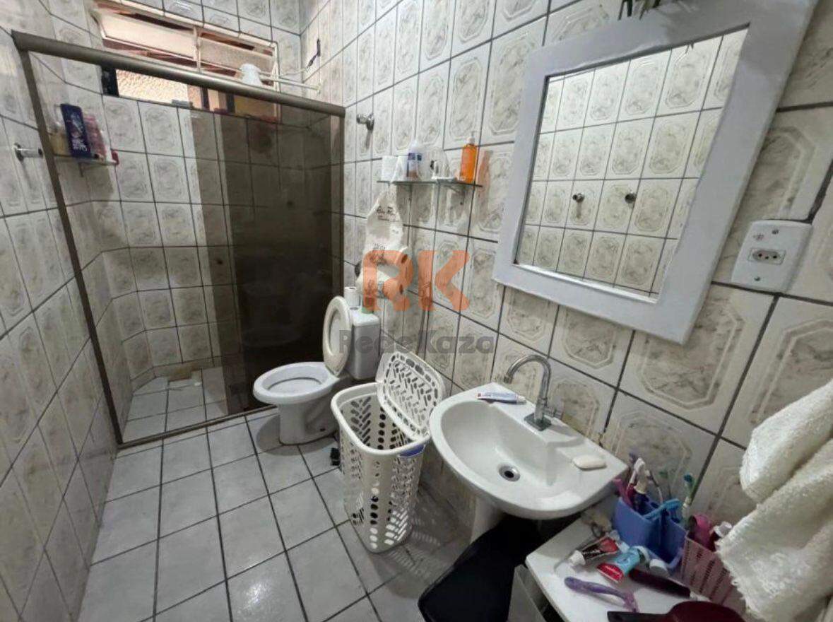 Casa à venda no Itapoã: 