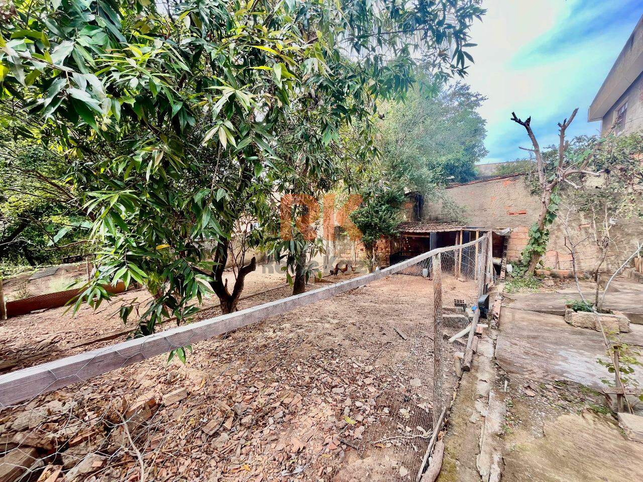 Casa à venda no Planalto: 