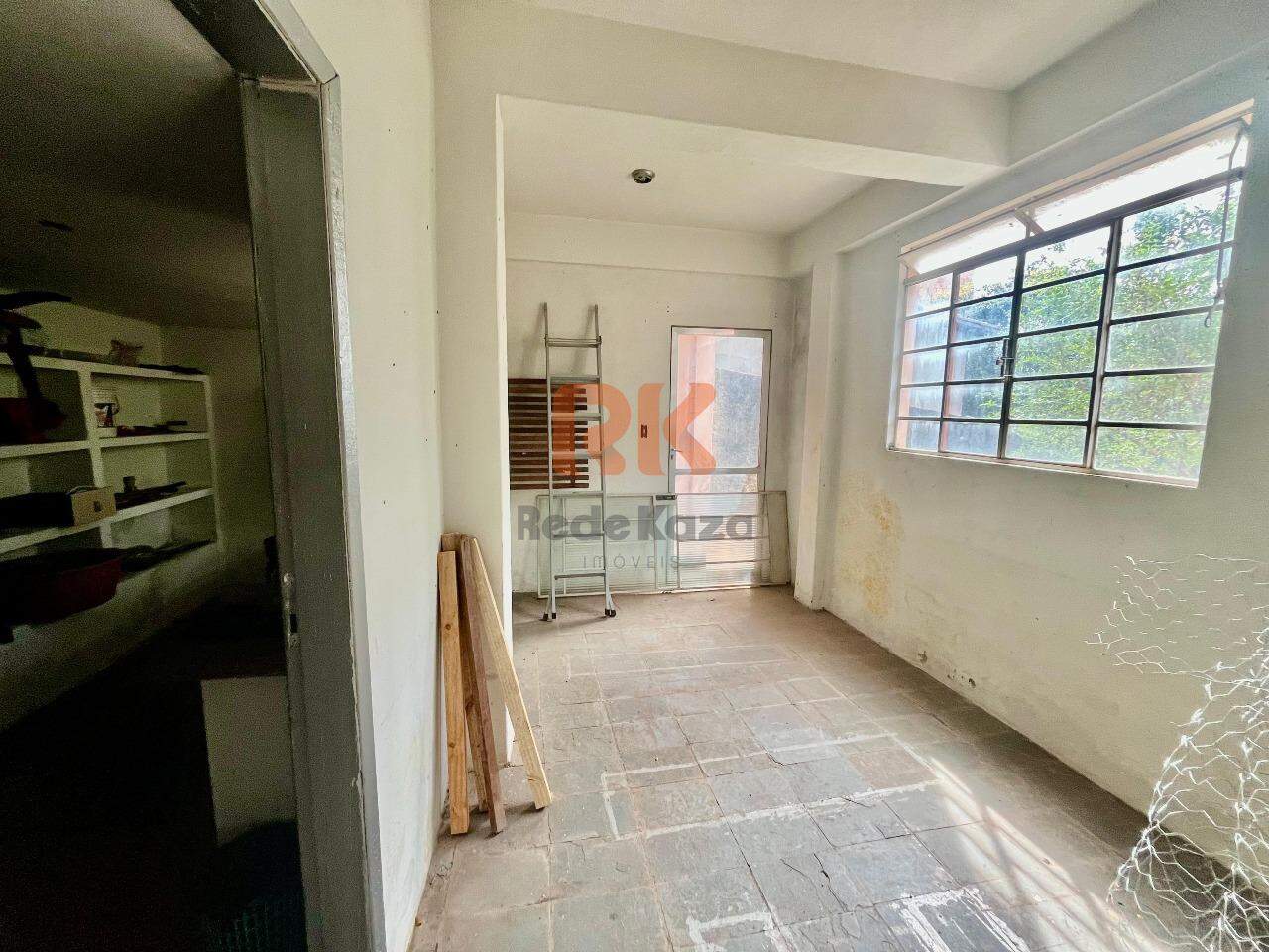 Casa à venda no Planalto: 