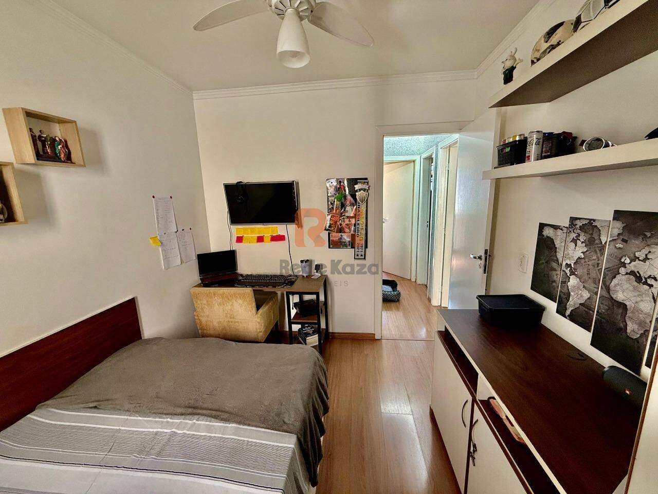 Casa em condomínio à venda no Cabral: 