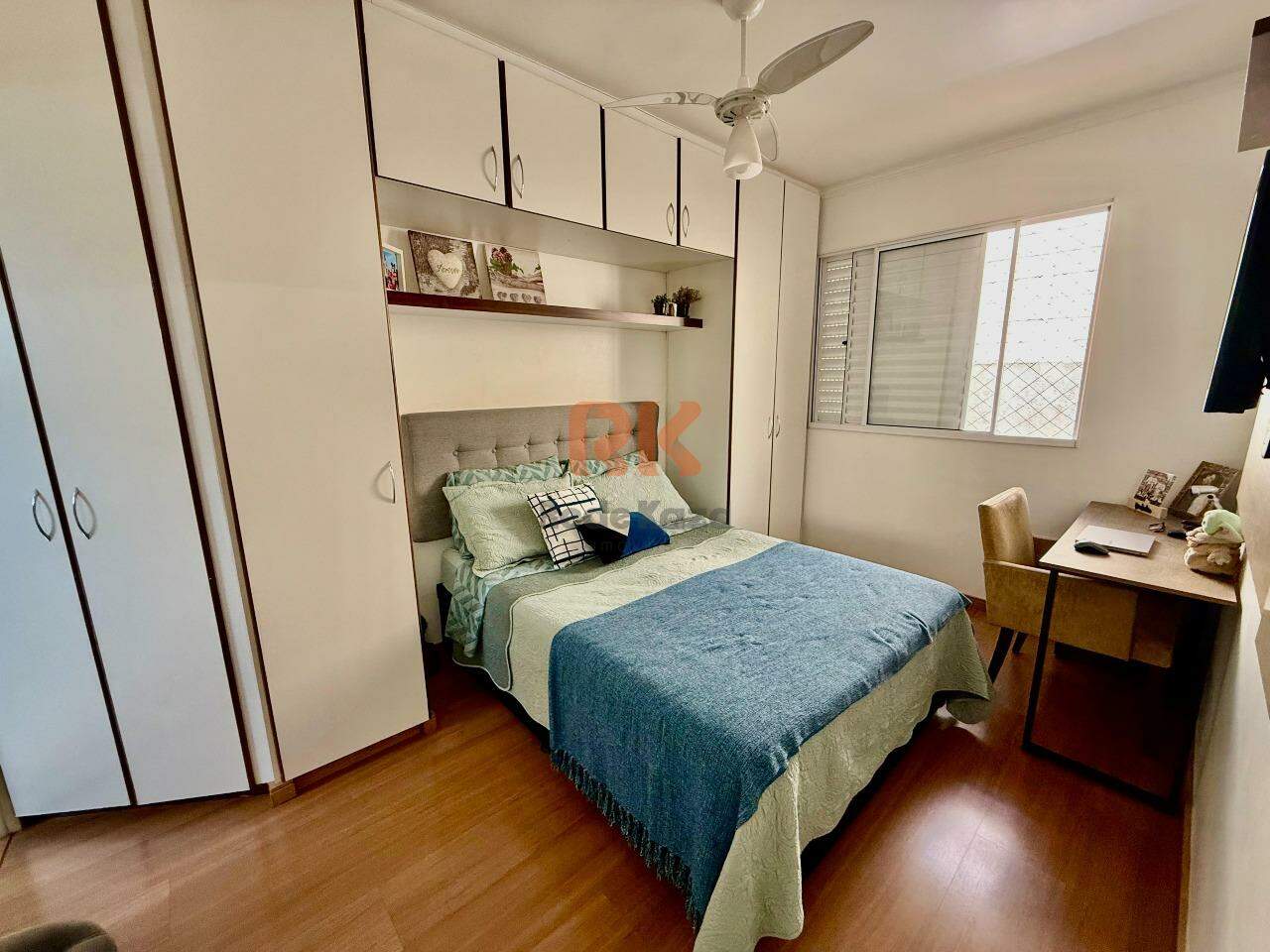 Casa em condomínio à venda no Cabral: 