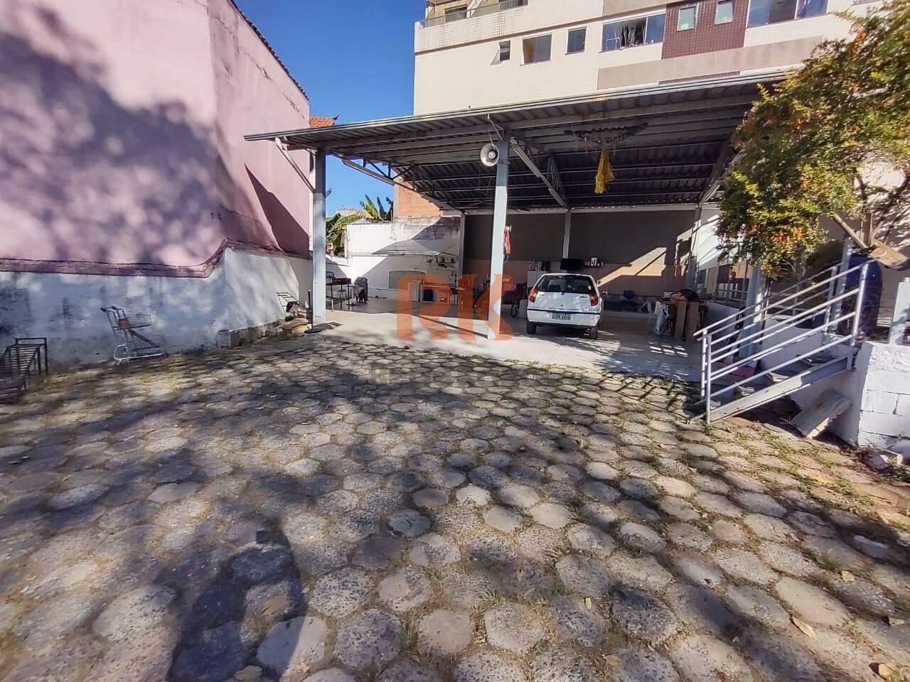 Casa comercial para aluguel no Santa Amélia: 
