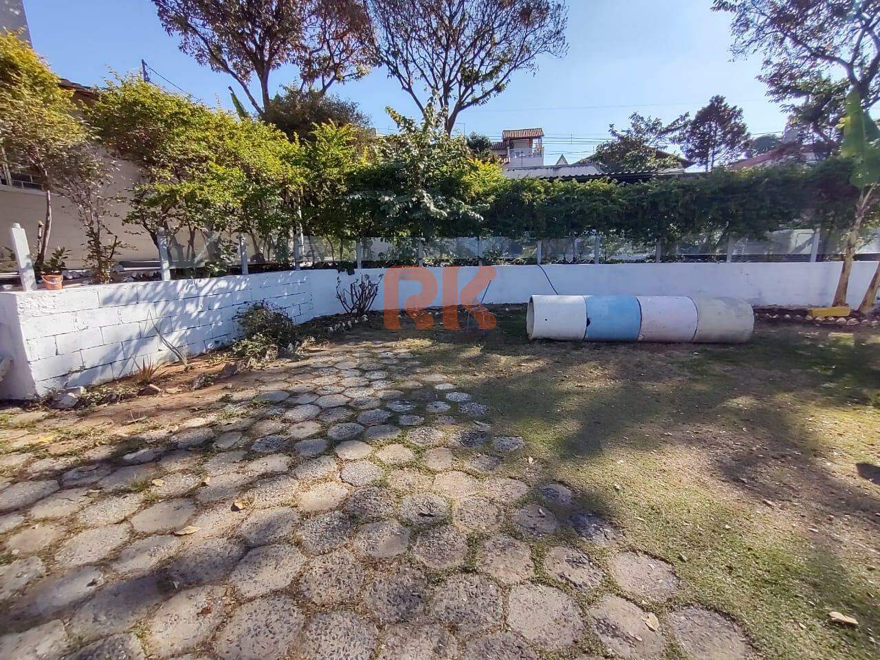 Casa comercial para aluguel no Santa Amélia: 