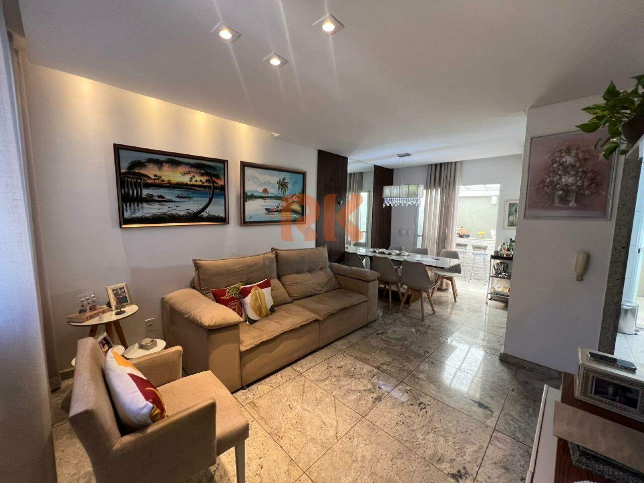 Casa em condomínio à venda no Castelo: 