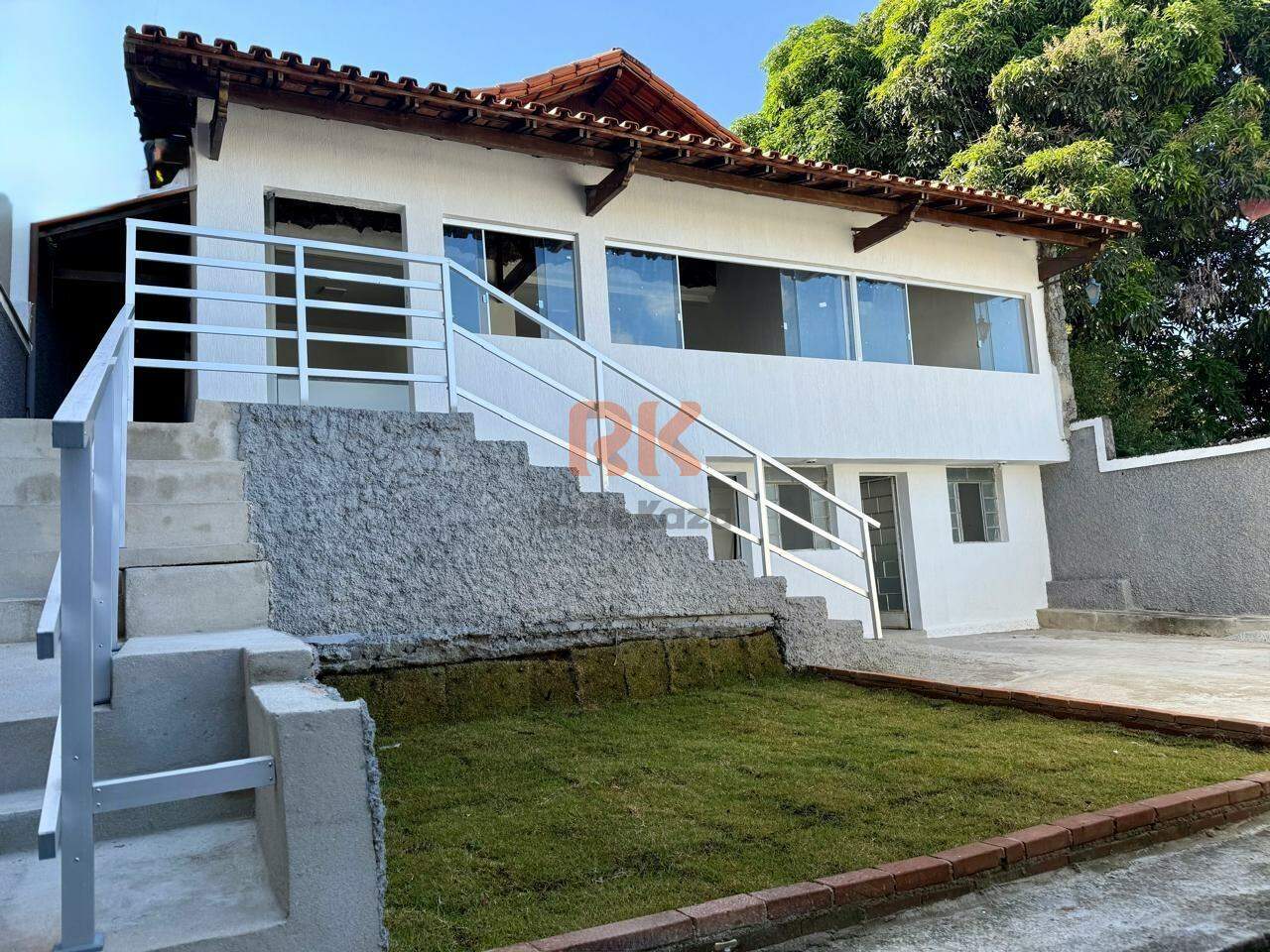 Casa comercial à venda no Jardim Laguna: 