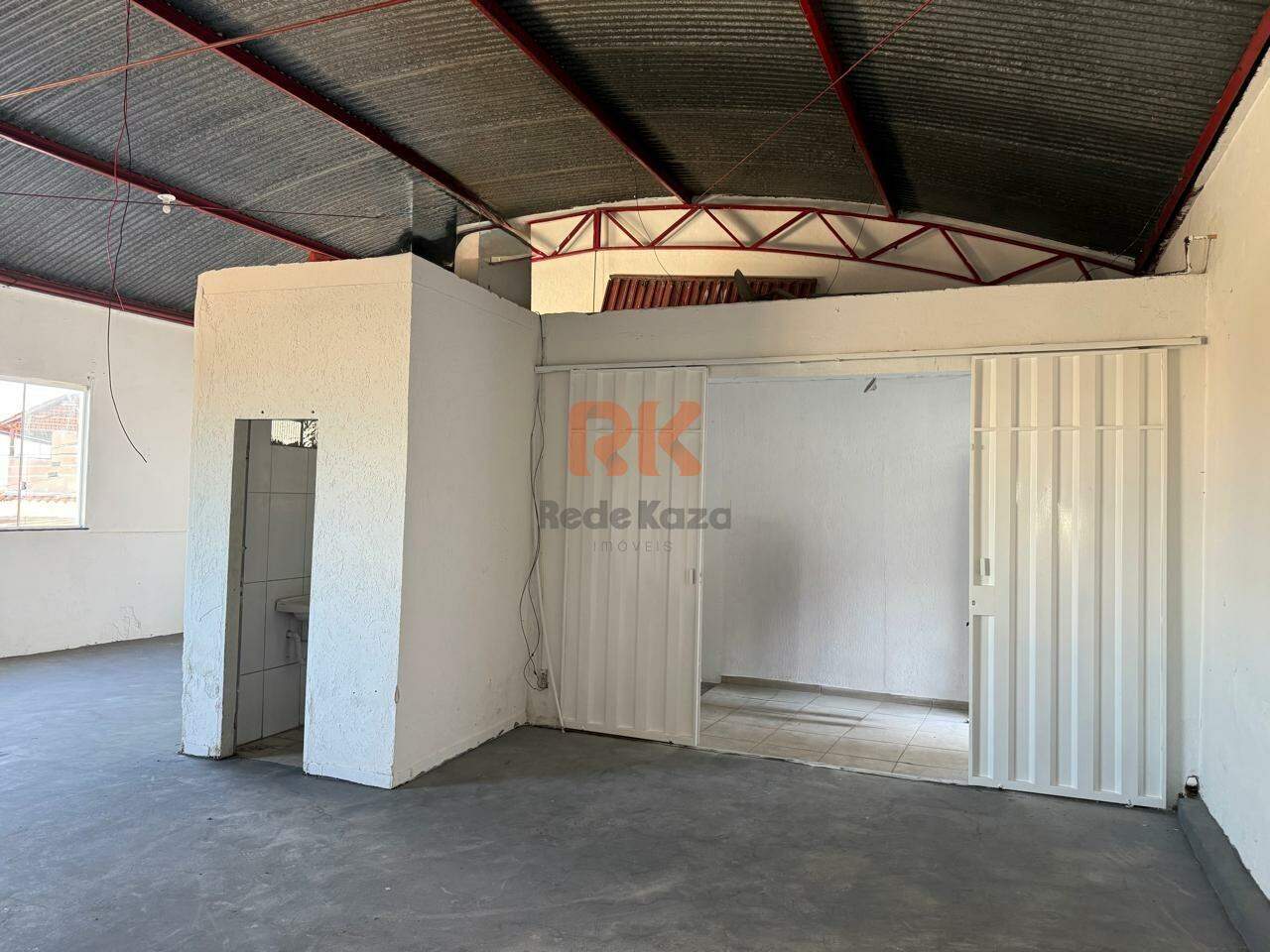 Casa comercial à venda no Jardim Laguna: 