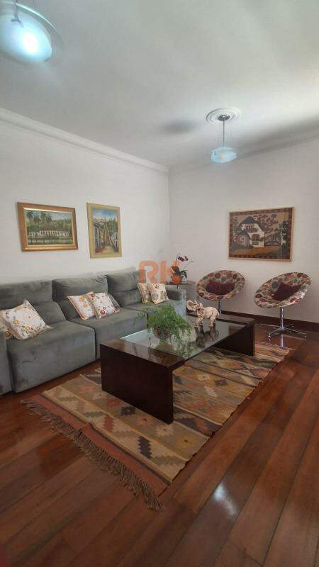 Casa comercial à venda no Paquetá: 