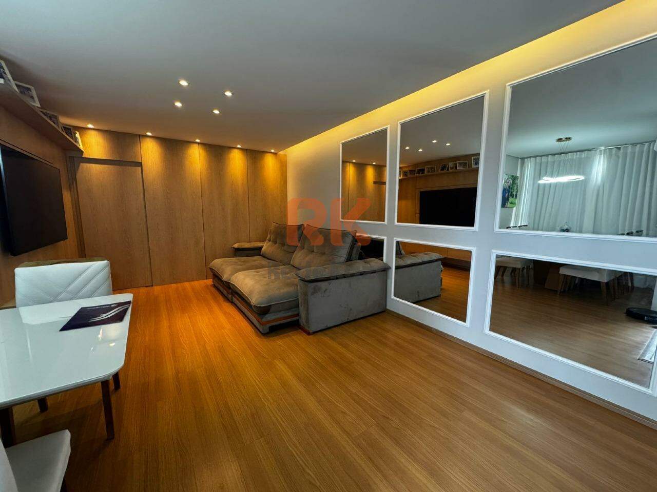 Apartamento à venda no Liberdade: 