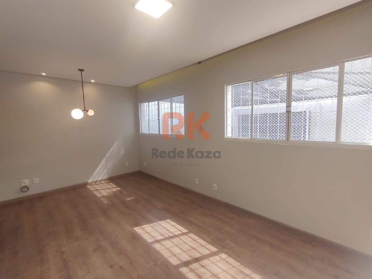 Casa para aluguel no Liberdade: 