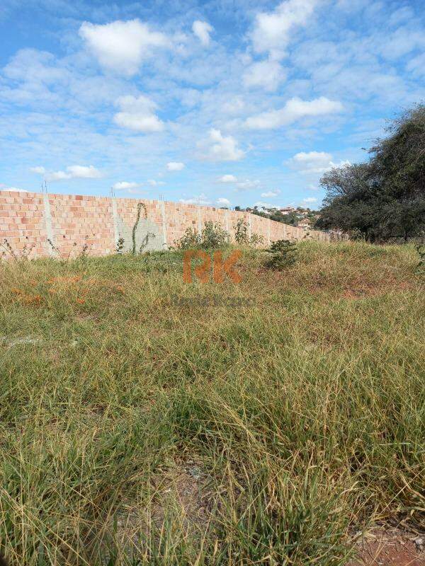 Lote à venda no Trevo: 