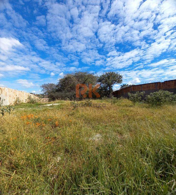 Lote à venda no Trevo: 