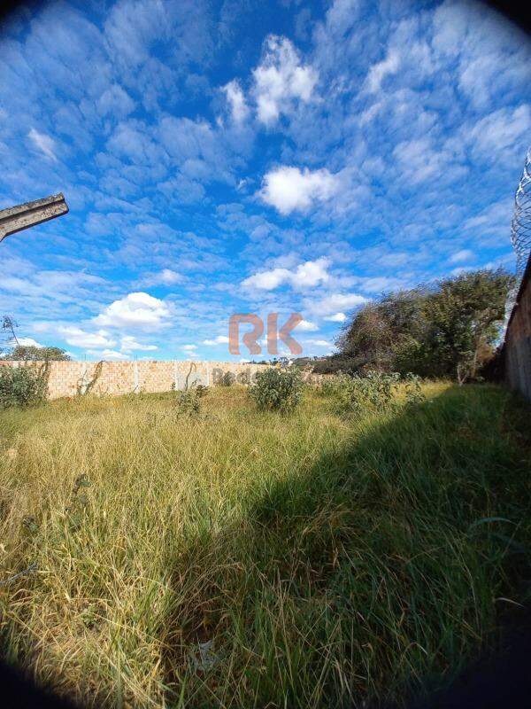 Lote à venda no Trevo: 