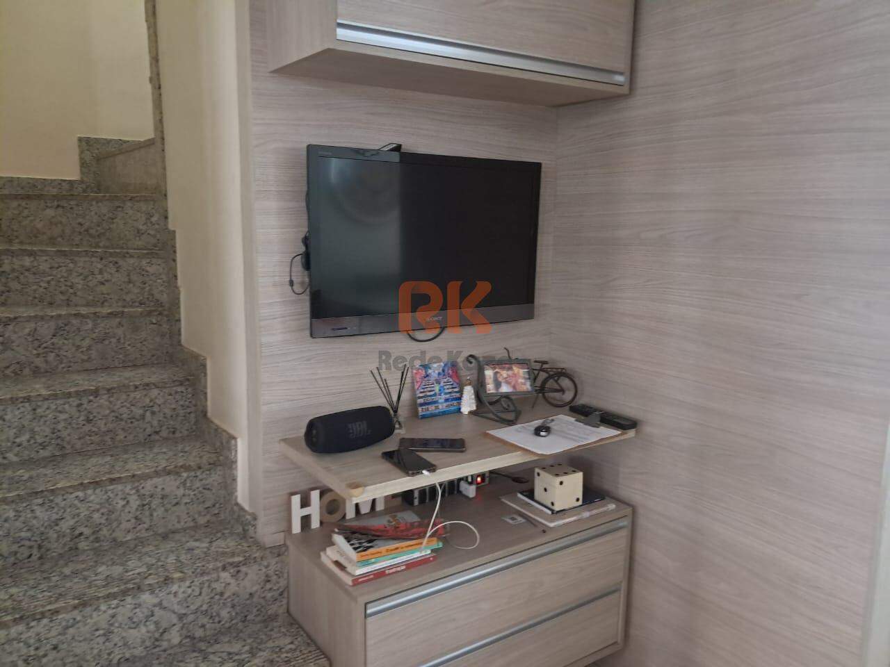Casa em condomínio à venda no Cabral: 