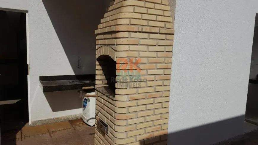 Apartamento à venda no Manacás: 