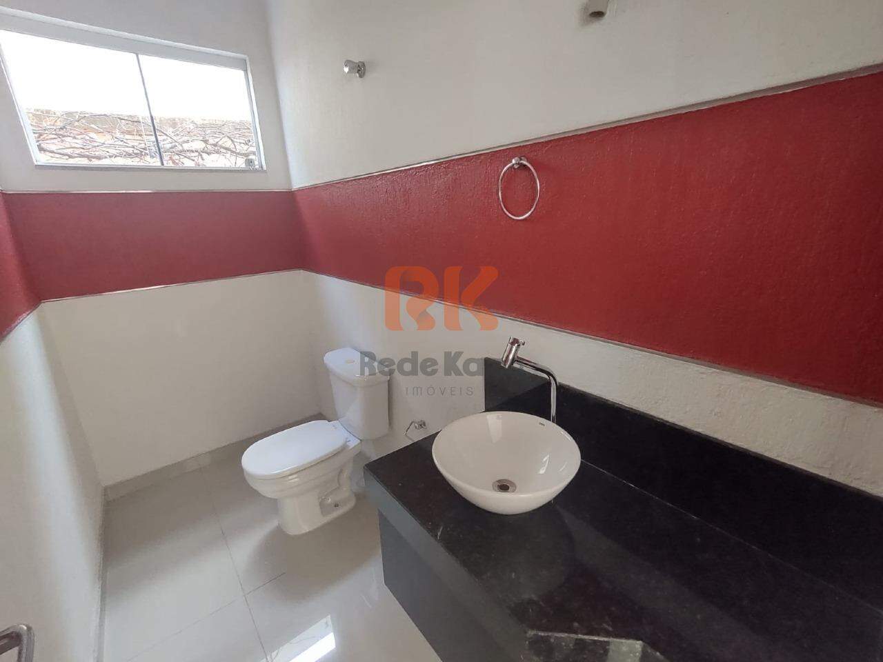 Casa Duplex à venda no Trevo: 