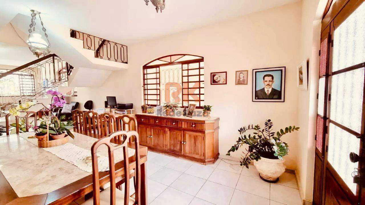 Casa à venda no Castelo: 
