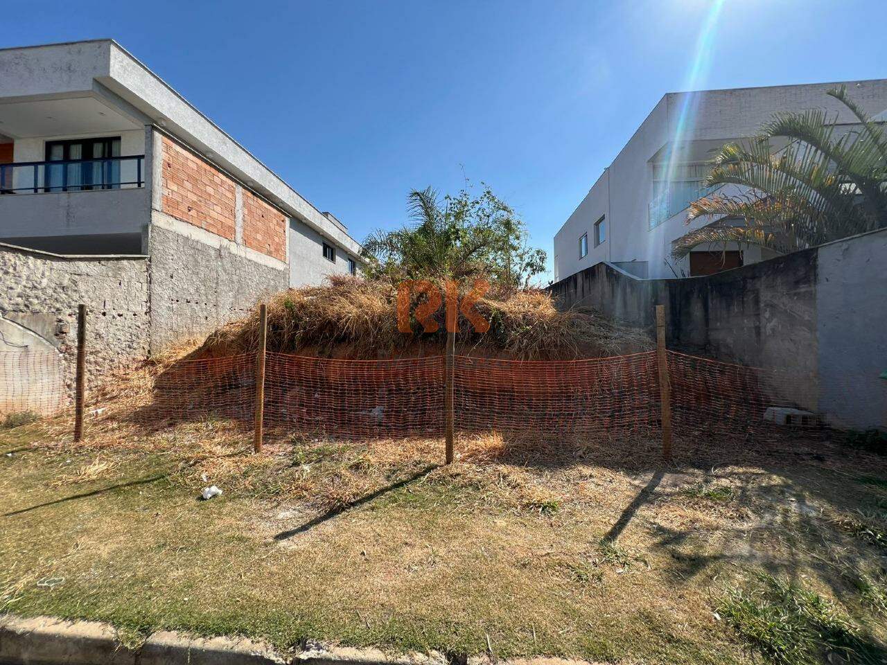 Lote à venda no Portal Do Sol: 