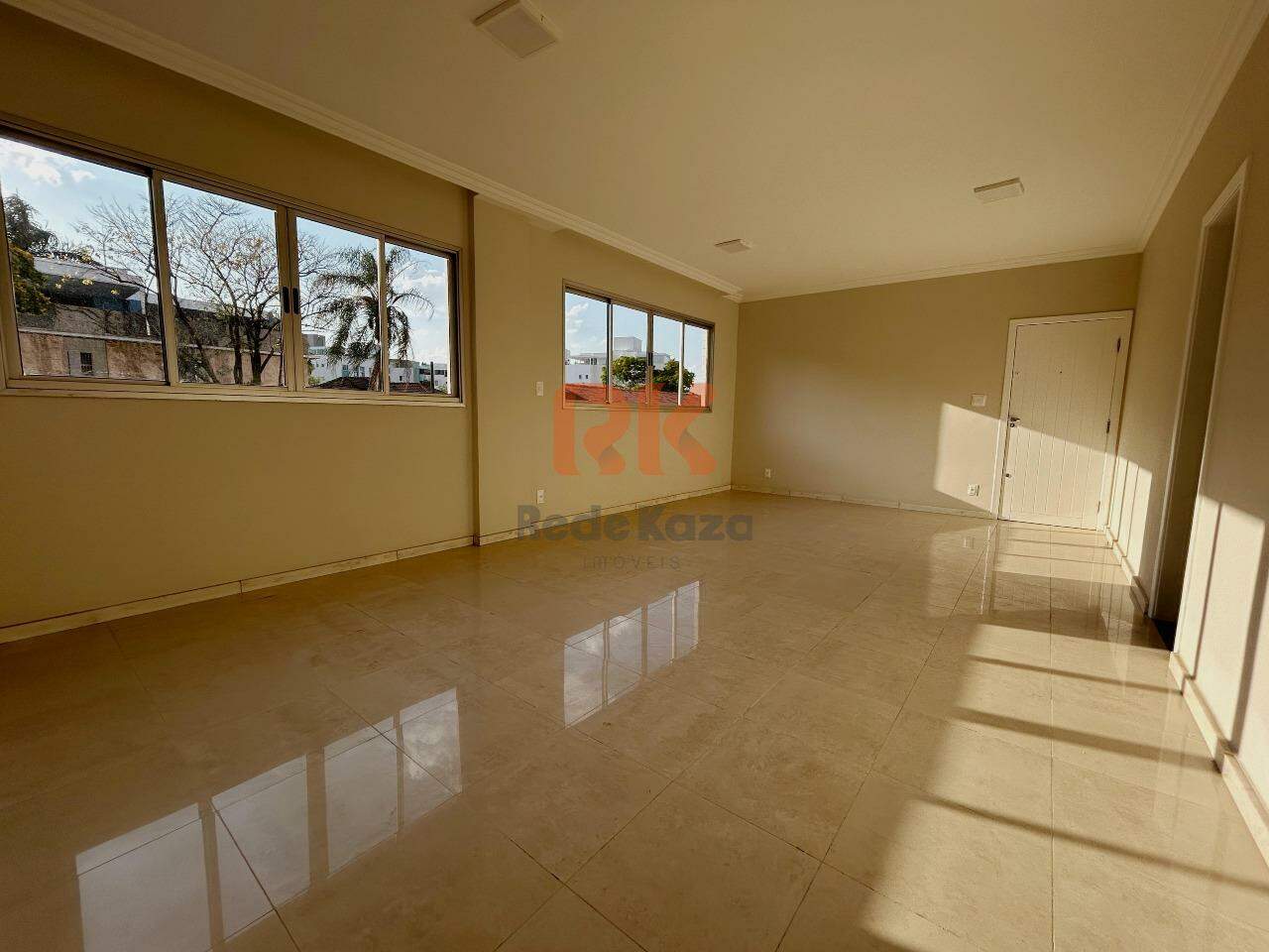 Apartamento à venda no Itapoã: 