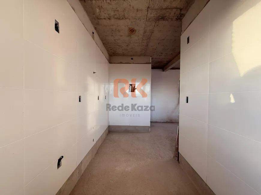 Apartamento à venda no Santa Mônica: 