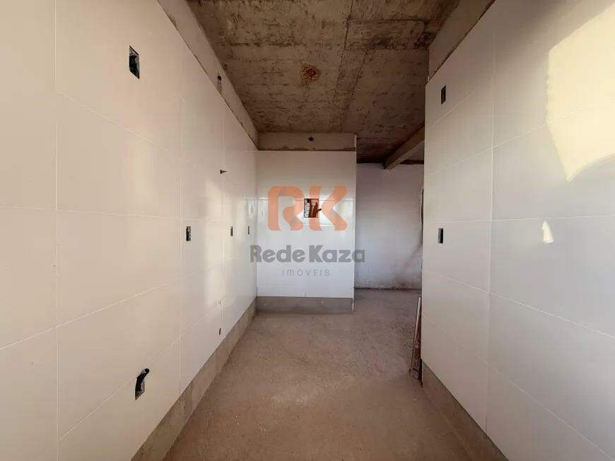 Apartamento à venda no Santa Mônica: 
