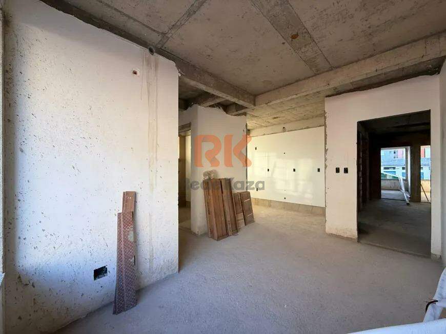 Apartamento à venda no Santa Mônica: 