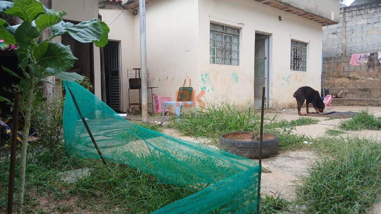 Lote à venda no Cabral: 