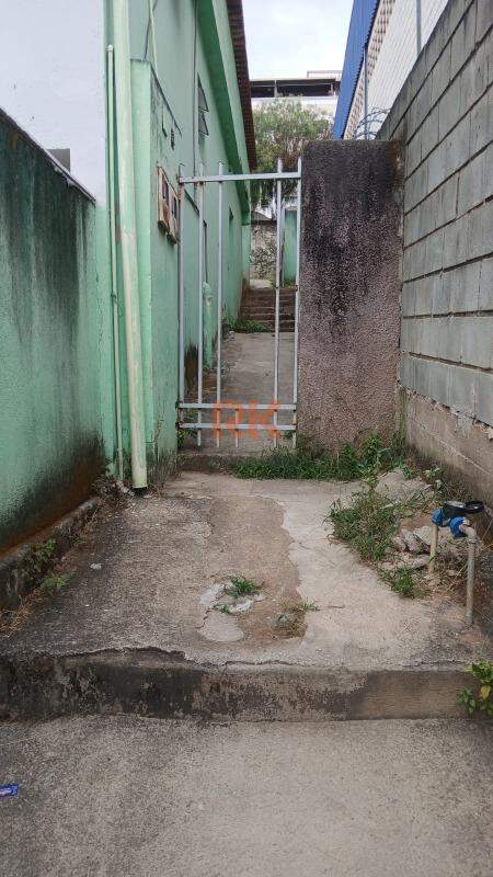 Lote à venda no Cabral: 