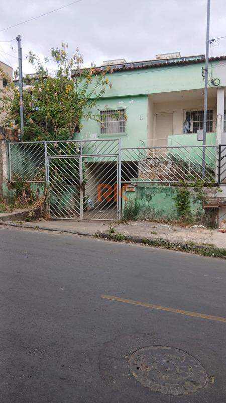 Lote à venda no Cabral: 