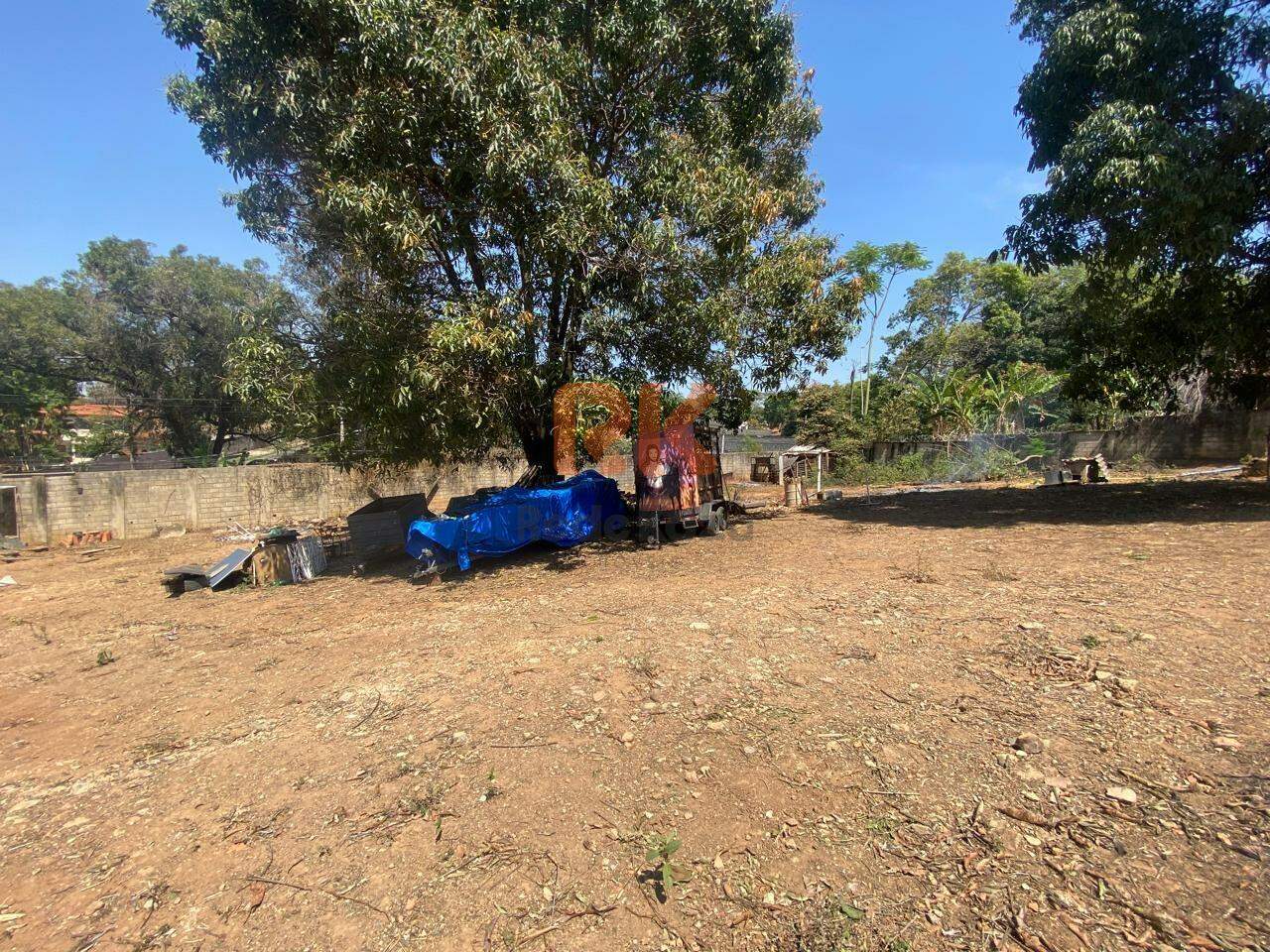 Lote à venda no Braúnas: 