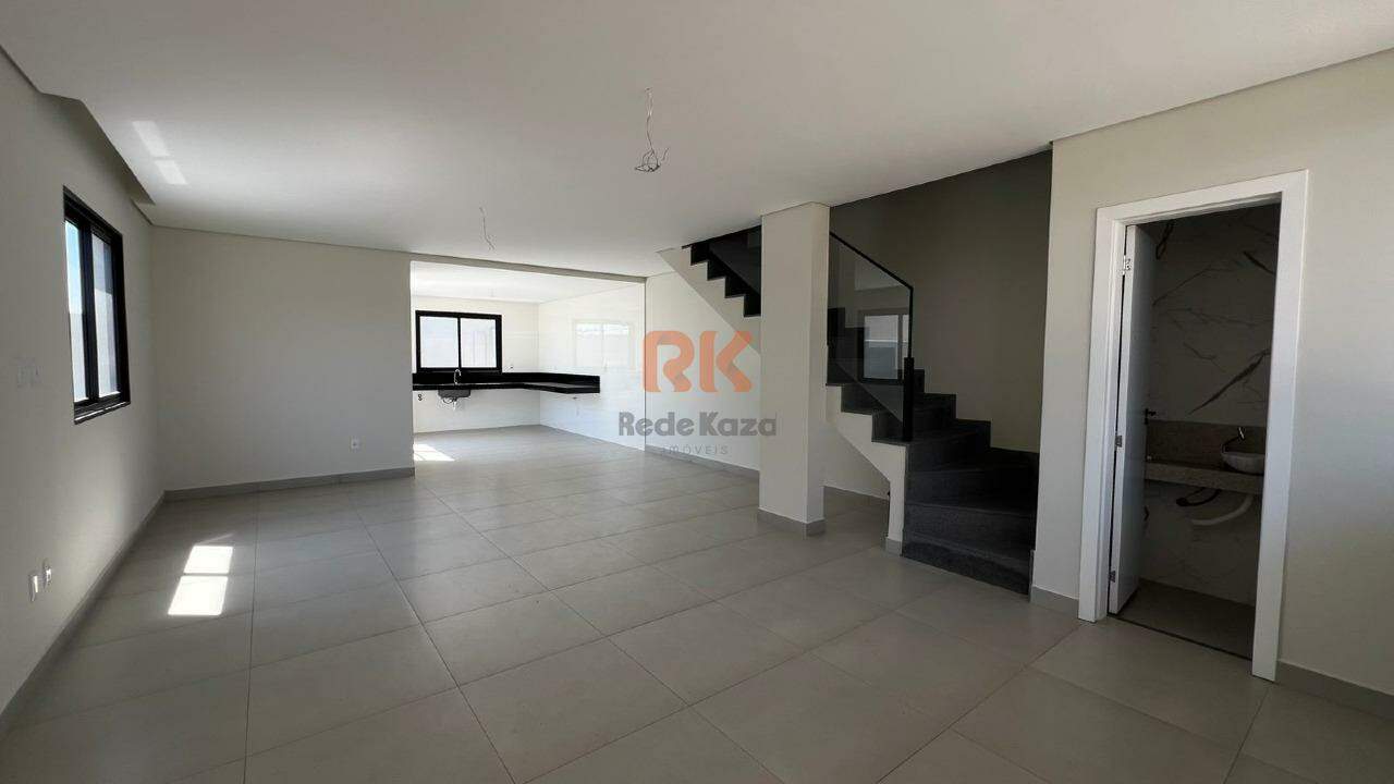 Casa geminada à venda no Vila Magdalena: 